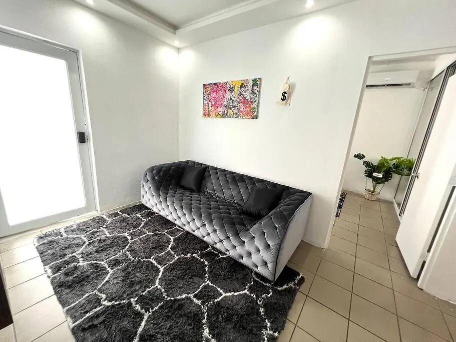 Monopoly 2 Bedroom Condo Near Beach W/Pool/Parking Сан-Хуан