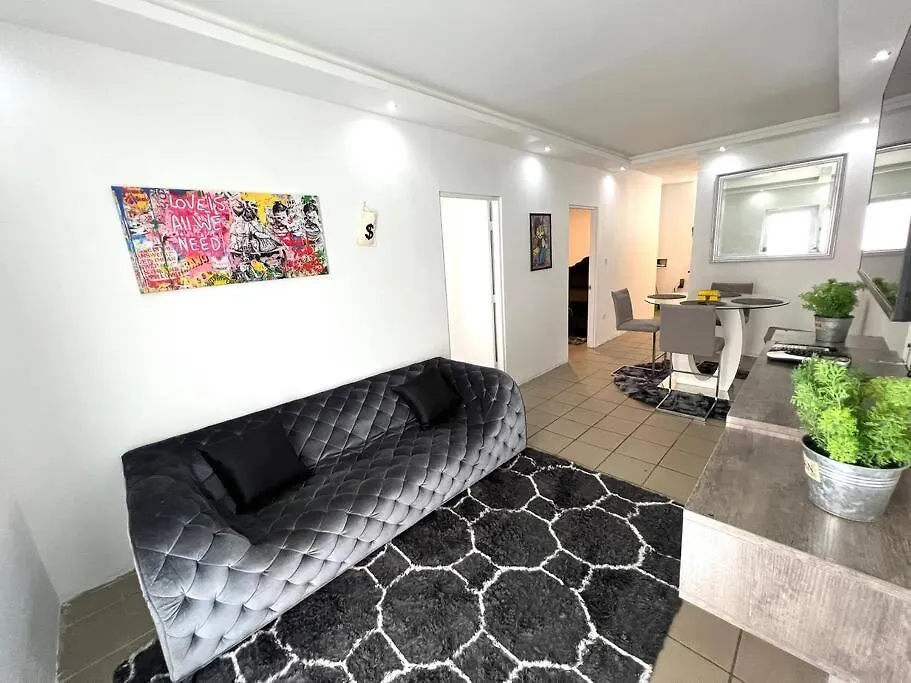 Monopoly 2 Bedroom Condo Near Beach W/Pool/Parking Сан-Хуан