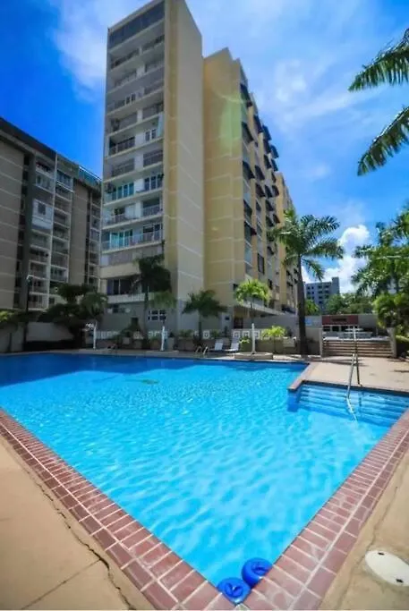 Monopoly 2 Bedroom Condo Near Beach W/Pool/Parking Сан-Хуан Пуэрто-Рико